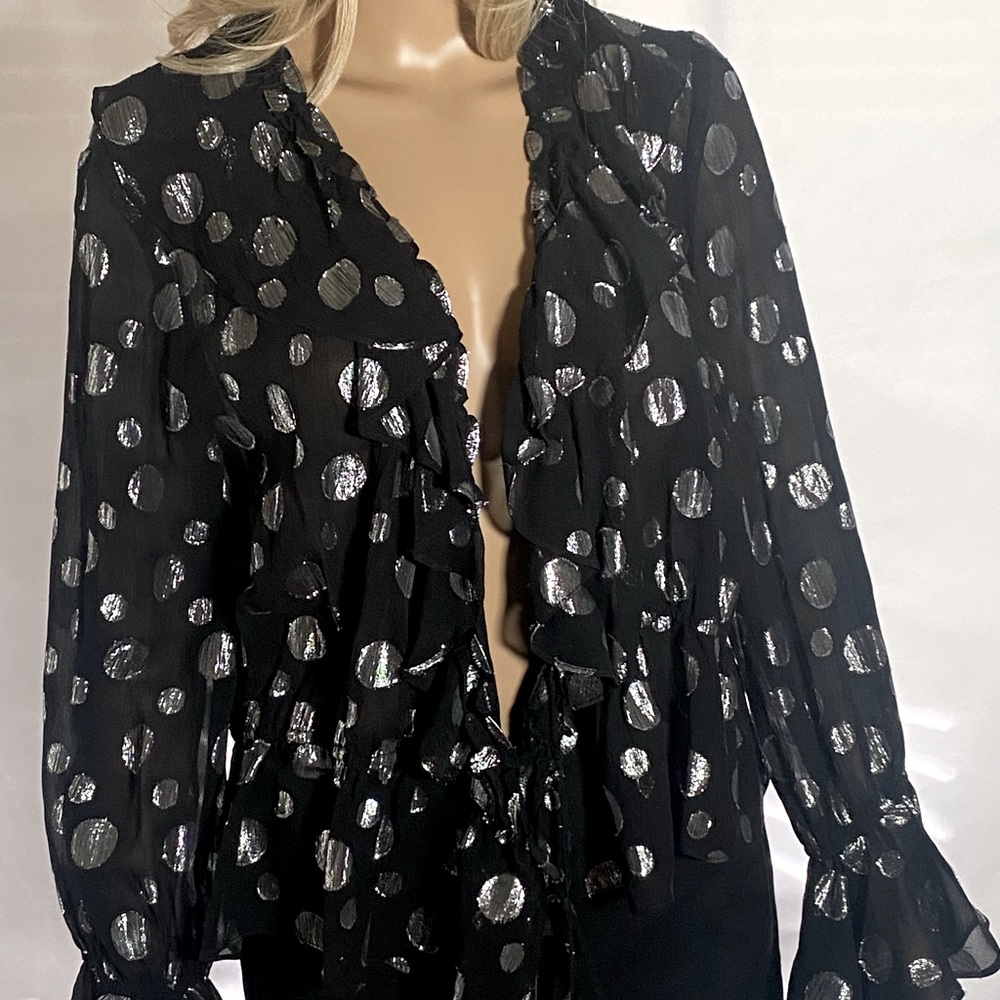 Black Polka Dot
Pleated & Glitter,Long Sleeve w/-Tie Closure at Front
